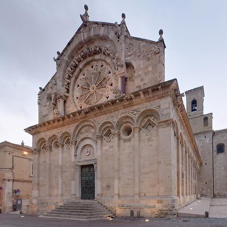 Svegliarsi Nei Borghi - La Patronale Bed & Breakfast Troia Exterior foto