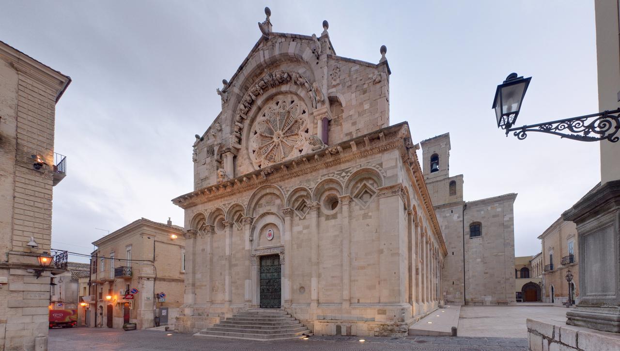 Svegliarsi Nei Borghi - La Patronale Bed & Breakfast Troia Exterior foto